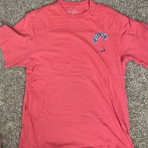 Vineyard Vines - Mens - red/pink T Shirt - Parasailing - Medium